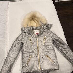 Topshop SNO Silver Puffer Ski Coat with White Faux Fur Hood – Women’s Size 6